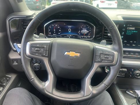 Used 2025 Chevrolet Silverado 1500 LTZ w/ LTZ Convenience Package II AWD/4WD image 20