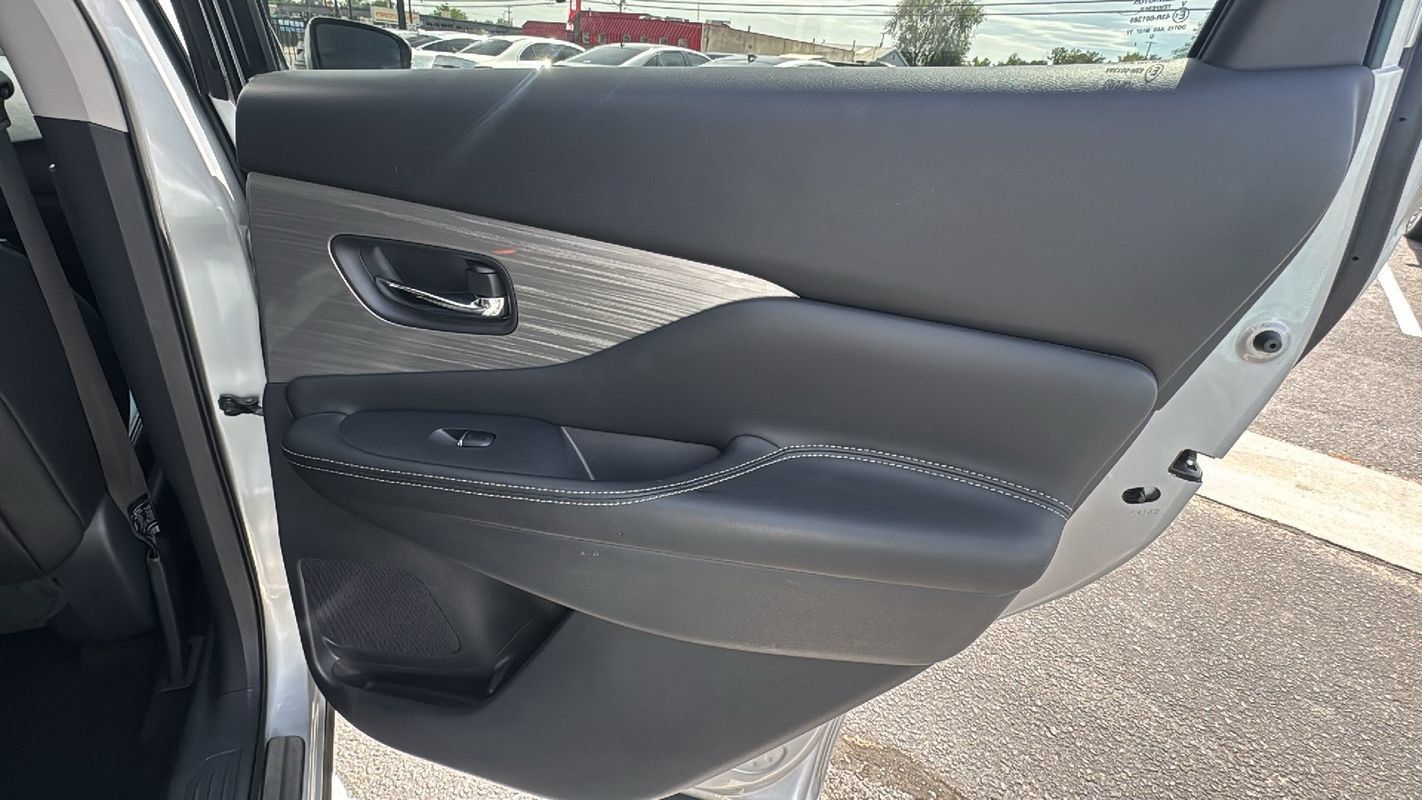 Used 2018 Nissan Murano Platinum AWD/4WD image 19