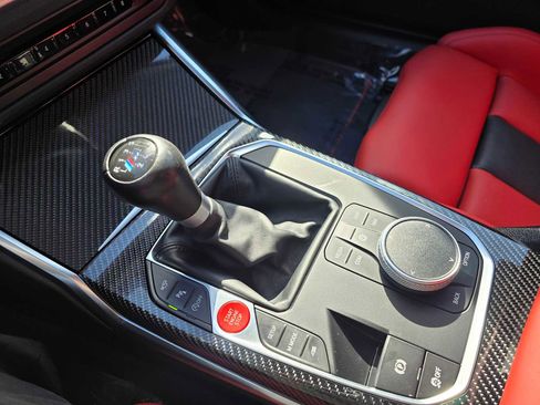 Used 2022 BMW M4 Coupe w/ M Carbon Exterior Package image 25