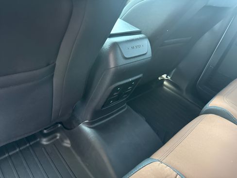 Used 2021 Ford Bronco Outer Banks AWD/4WD image 12