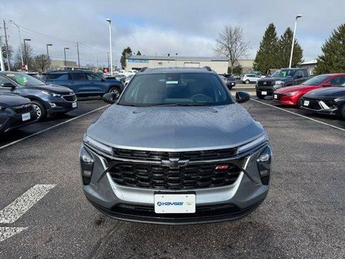 New 2026 Chevrolet Trax RS w/ Sunroof Package FWD image 2