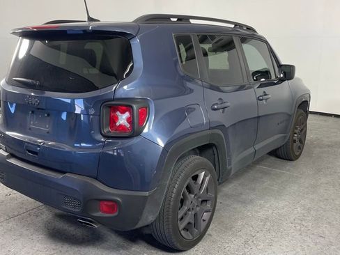 Used 2021 Jeep Renegade Latitude image 3