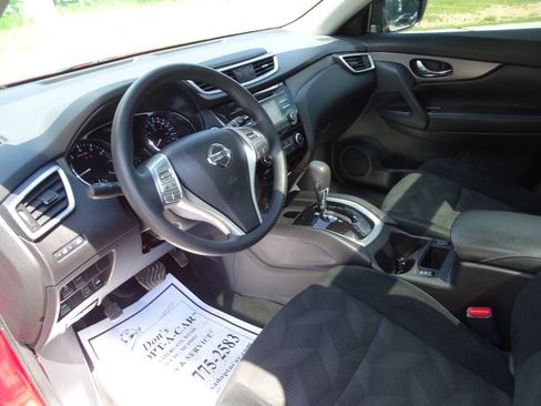 Used 2015 Nissan Rogue AWD w/ SV Moonroof Package image 13