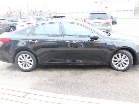 Used 2018 Kia Optima EX w/ Premium Package image 6