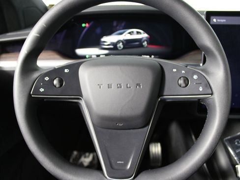 Used 2024 Tesla Model X image 4