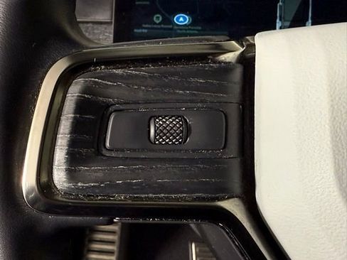 Used 2023 Rivian R1S Adventure image 19