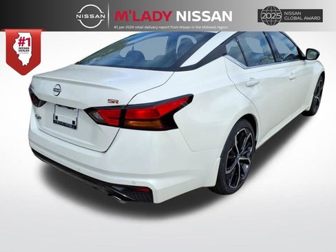 New 2025 Nissan Altima 2.5 SR image 7