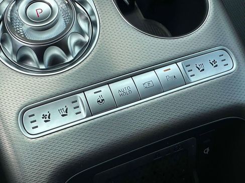 New 2024 Genesis GV60 Performance image 32