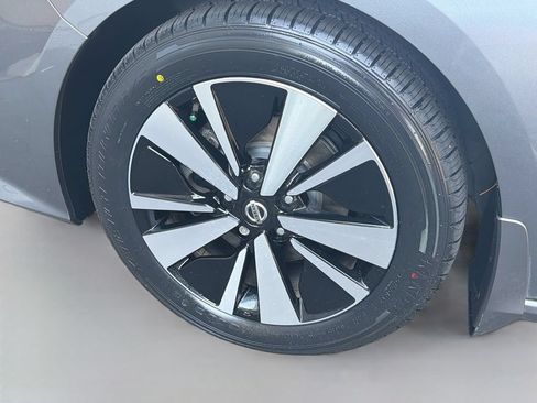 Used 2020 Nissan Altima 2.5 SL FWD image 30