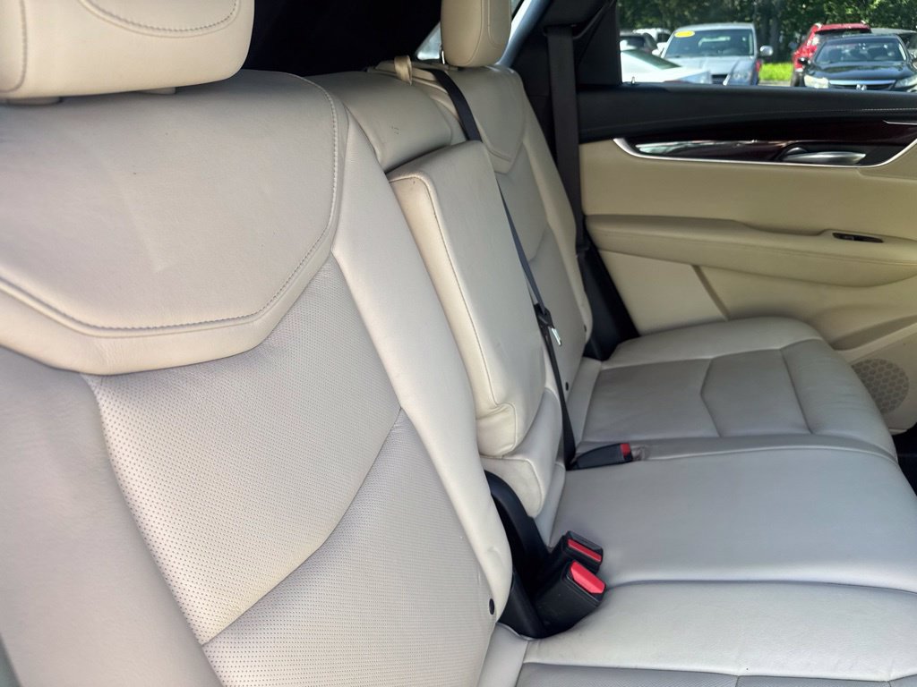 Used 2017 Cadillac XT5 Luxury AWD/4WD image 41