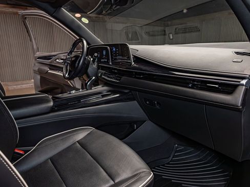 Used 2023 Cadillac Escalade Sport w/ Touring Package image 15