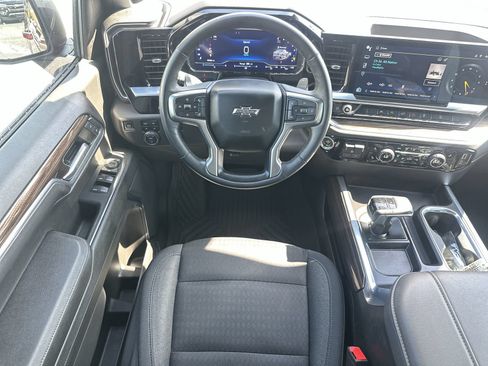 Used 2023 Chevrolet Silverado 1500 RST AWD/4WD image 17
