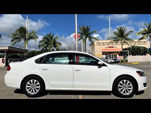 Used 2015 Volkswagen Passat 1.8T Wolfsburg Edition FWD image 4