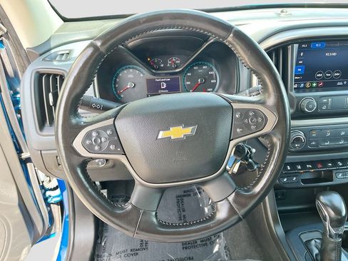 Used 2022 Chevrolet Colorado Z71 w/ Safety Package AWD/4WD image 11