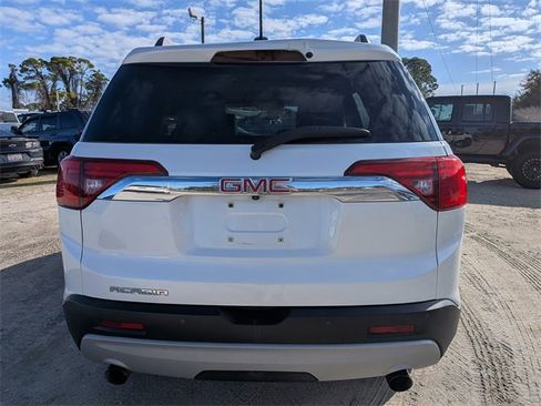 Used 2017 GMC Acadia SLT image 4