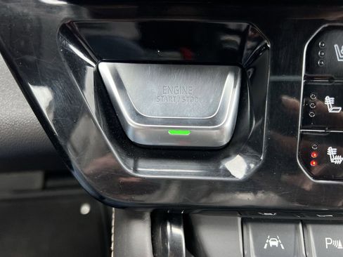 Certified 2025 GMC Sierra 1500 AT4X image 17