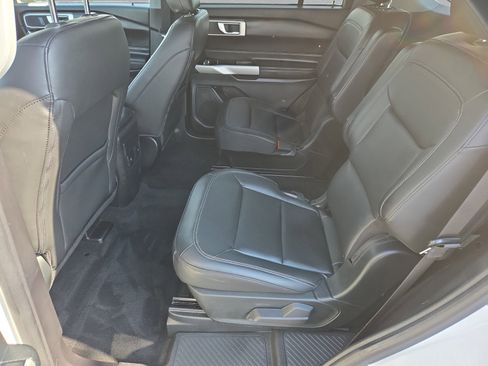 Certified 2022 Ford Explorer XLT w/ Equipment Group 202A image 23