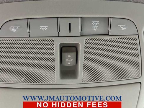 Used 2014 Nissan Sentra SL w/ Premium Package image 37