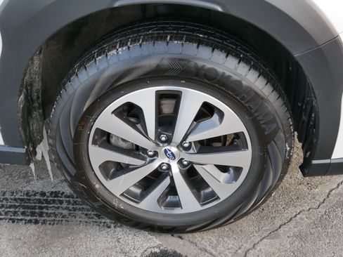 Certified 2025 Subaru Outback Premium image 15