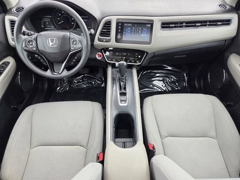Used 2021 Honda HR-V EX image 11