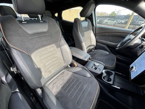 Used 2023 Ford Mustang Mach-E GT image 38