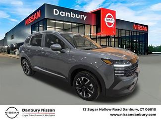 Certified 2025 Nissan Kicks SV w/ SV Premium Package AWD/4WD 360° Tour
