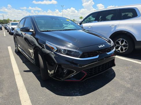 Certified 2023 Kia Forte GT-Line FWD image 3