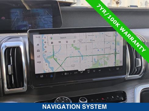 Certified 2025 Ford Expedition Max Platinum w/ Driver's Package AWD/4WD image 34