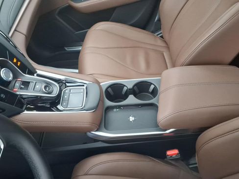 Used 2025 Acura RDX SH-AWD w/ Technology Package image 16