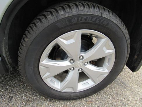 Used 2014 Subaru Forester 2.5i Touring AWD/4WD image 13