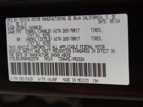Used 2024 Toyota Tacoma TRD Off-Road w/ TRD Off Road Premium Package AWD/4WD image 27