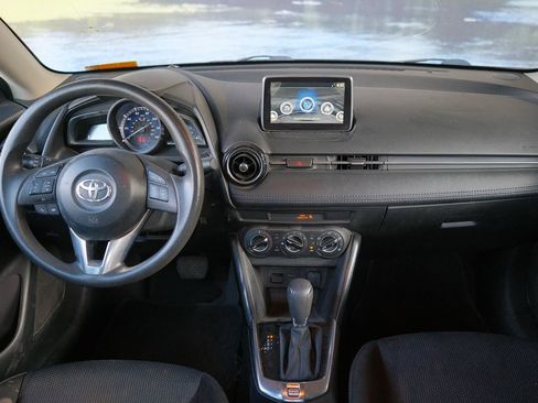 Used 2017 Toyota Yaris iA FWD image 15