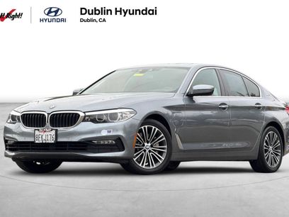 Used 2018 BMW 530e w/ Premium Package 2