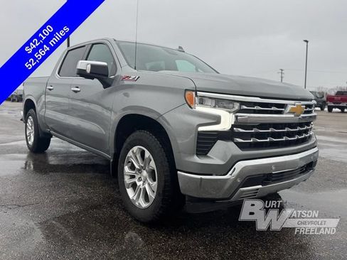 Used 2023 Chevrolet Silverado 1500 LTZ w/ Z71 Off-Road Package AWD/4WD image 10