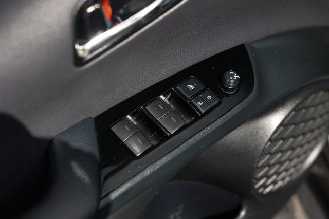 Used 2019 Toyota Prius XLE FWD image 47