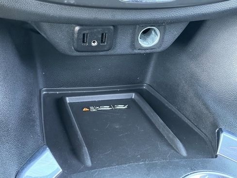 Certified 2023 Chevrolet Traverse LT FWD image 30