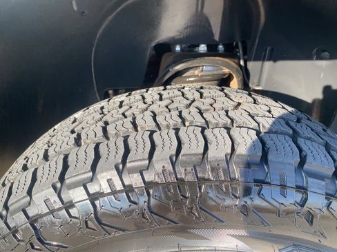 Used 2010 Chevrolet Silverado 1500 LT w/ Power Pack Plus image 12