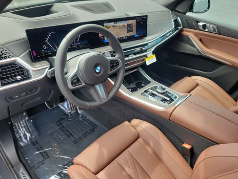 New 2026 BMW X5 xDrive40i w/ Executive Package AWD/4WD image 18