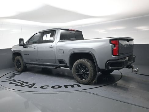 Used 2025 Chevrolet Silverado 2500 LTZ w/ LTZ Plus Package image 7