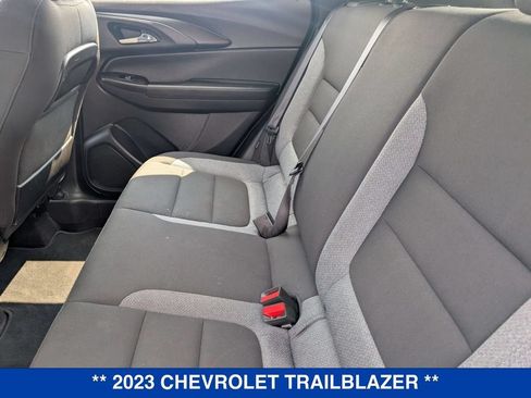 Used 2023 Chevrolet TrailBlazer LS FWD image 15
