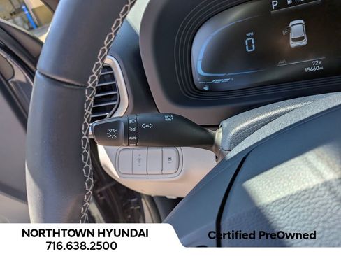Used 2023 Hyundai Venue Limited FWD image 30