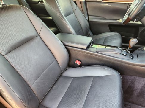 Used 2014 Lexus ES 350 w/ Luxury Package image 16