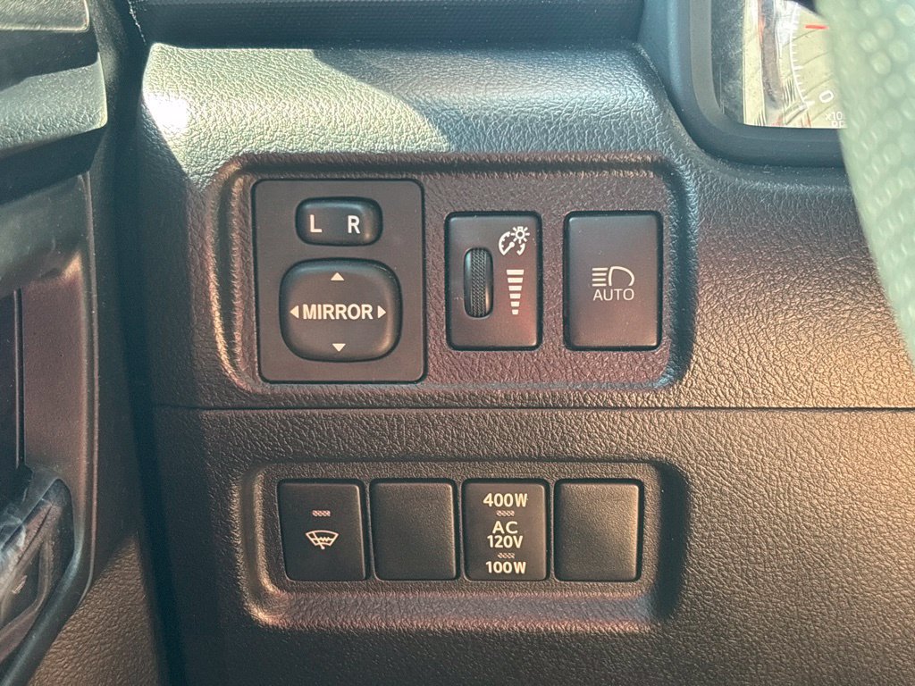 Used 2020 Toyota 4Runner TRD Off-Road Premium AWD/4WD image 23