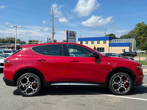 Used 2024 Alfa Romeo Tonale Ti w/ Active Assist Package AWD/4WD image 18
