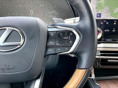 Used 2025 Lexus RX 350 Premium w/ Accessory Package (Z1) FWD image 25