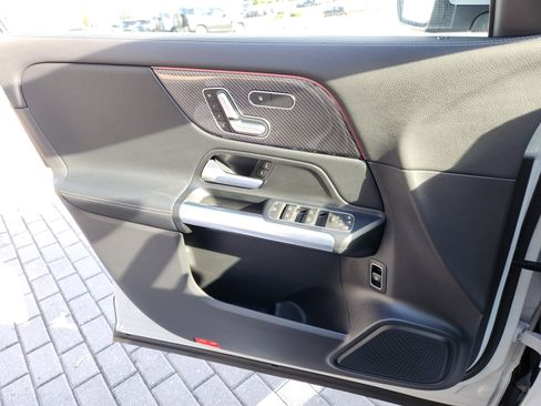 Used 2021 Mercedes-Benz GLA 35 AMG 4MATIC image 24