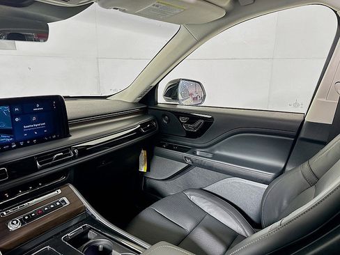 New 2025 Lincoln Aviator Reserve w/ Illumination Package image 26