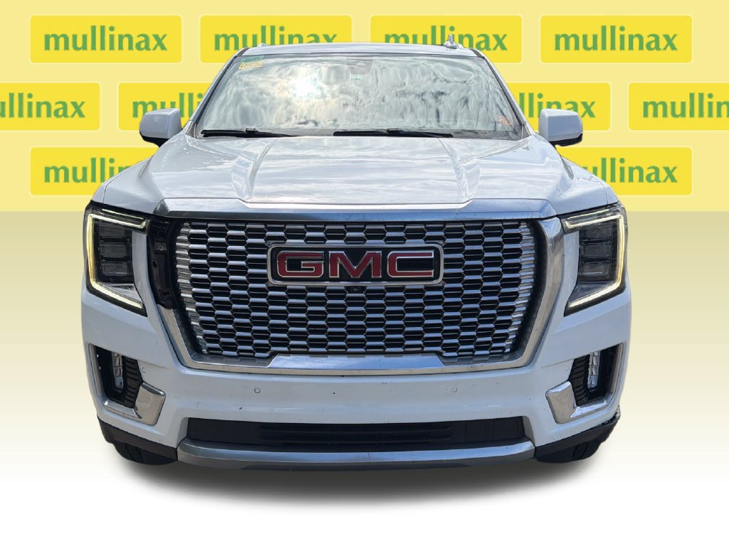 Used 2021 GMC Yukon XL Denali w/ Denali Ultimate Package AWD/4WD image 15