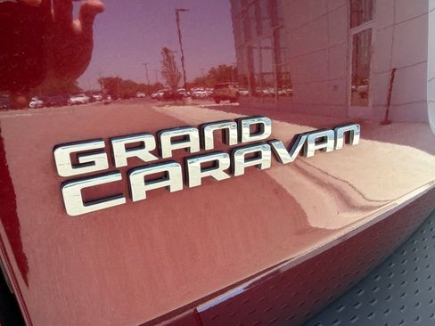 Used 2018 Dodge Grand Caravan GT FWD image 4