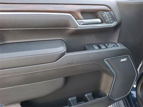 Used 2023 GMC Sierra 1500 SLT w/ SLT Premium Package image 12